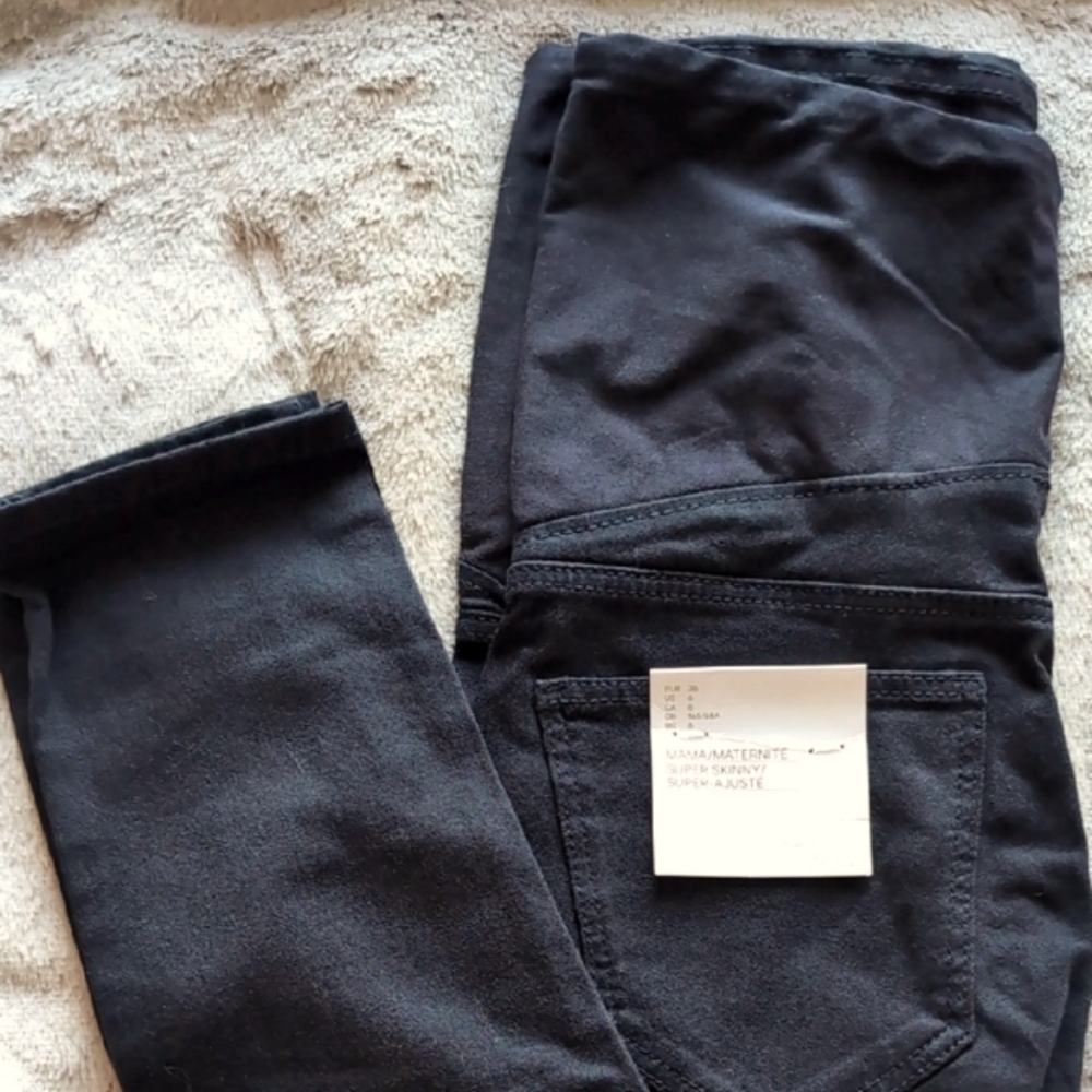 H&M Maternity Women’s Skinny Jeans